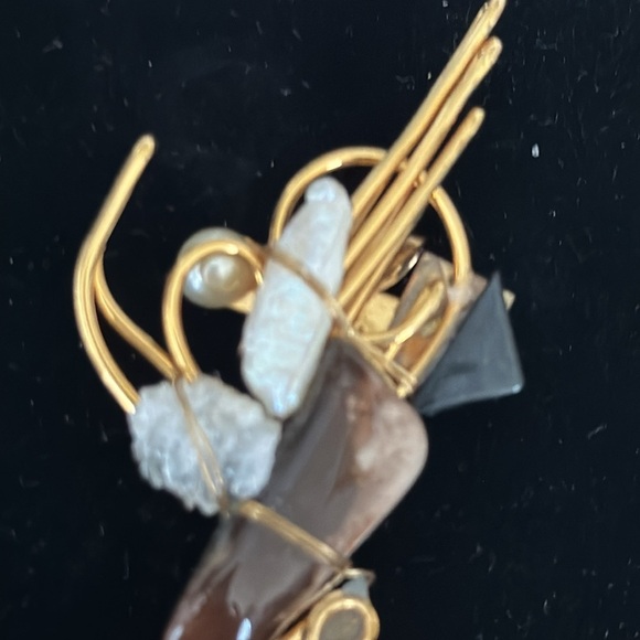 Custom brooch I did not get it tested has semi precious stones pearls crystals - Picture 9 of 13